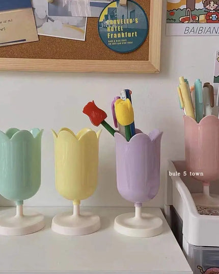 Tulips Pen Holder