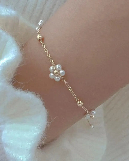 Pearl Daisy Beaded Bracelet