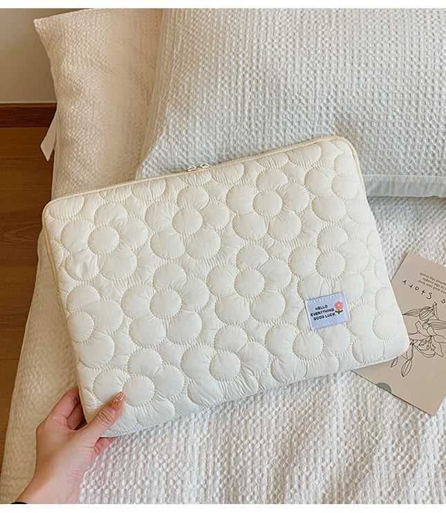 Buffer Daisy Laptop Sleeve