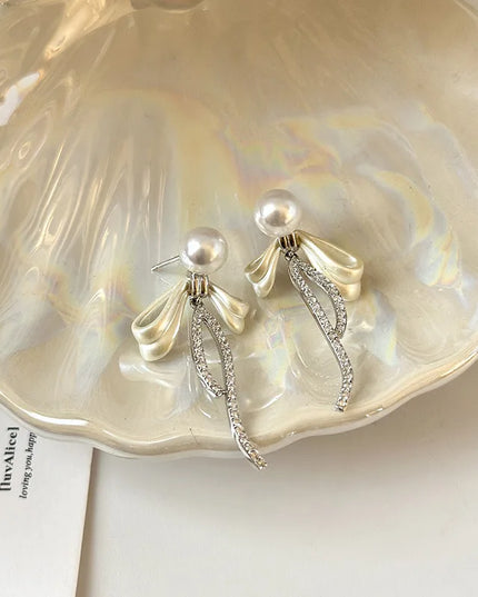 Pearly Bow Earrings