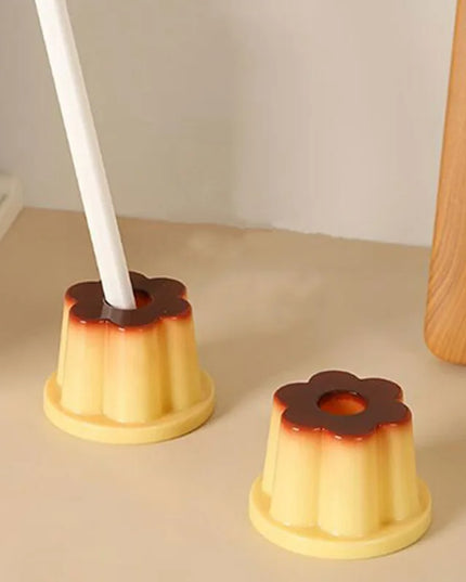 Pudding Pen Holder