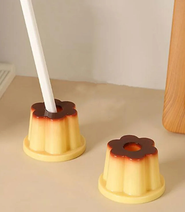 Pudding Pen Holder