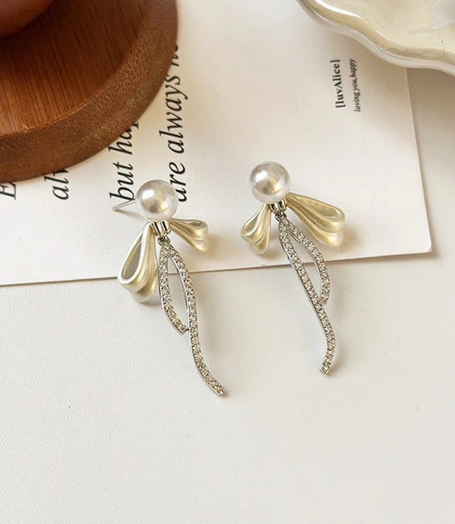 Pearly Bow Earrings