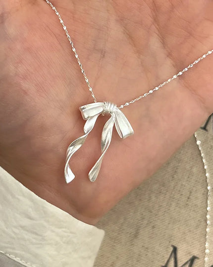 Silver Ribbon Necklace