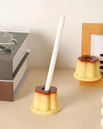 Pudding Pen Holder