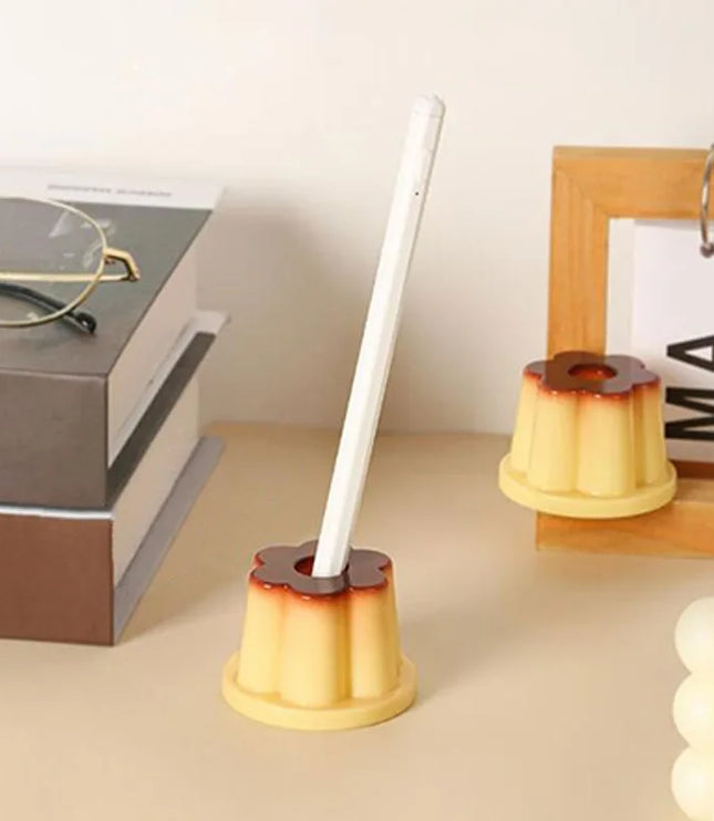 Pudding Pen Holder