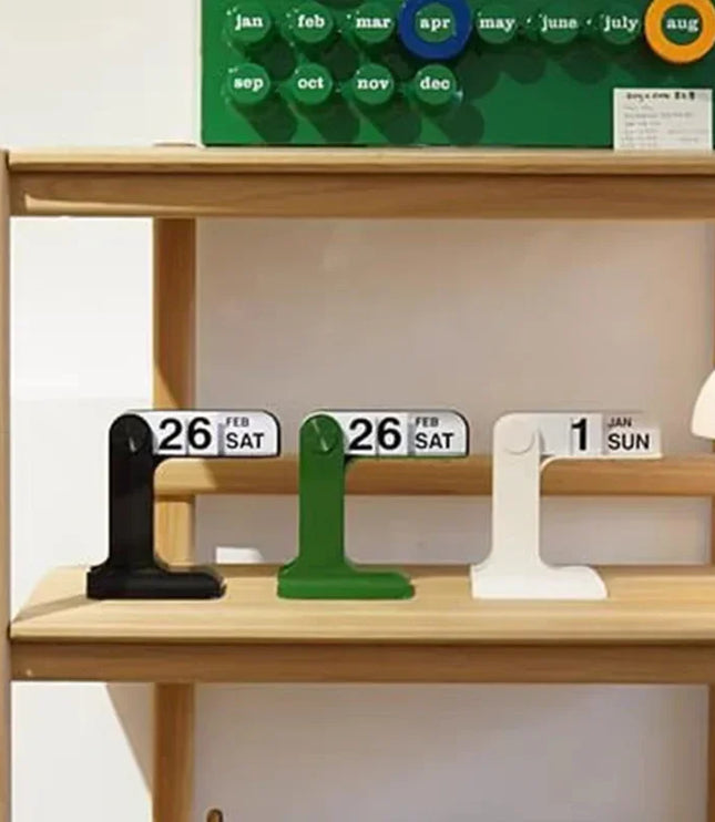 Flippable Desk Calendar