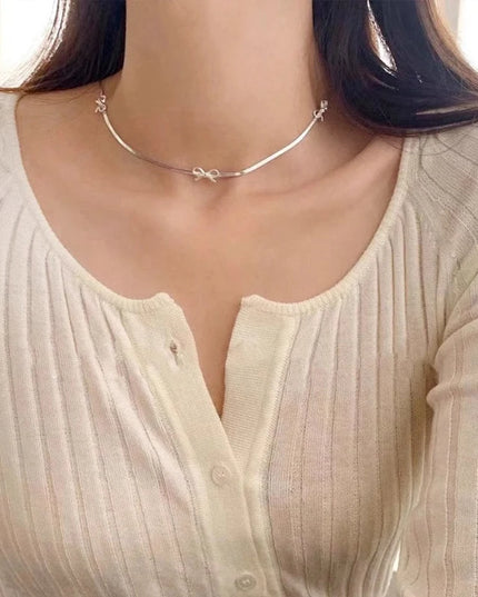 Silver Bow Necklace