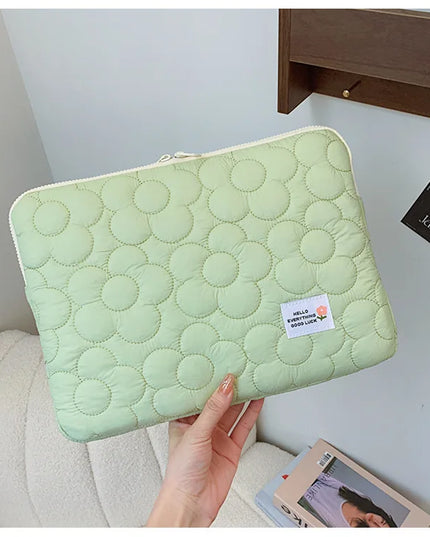 Buffer Daisy Laptop Sleeve